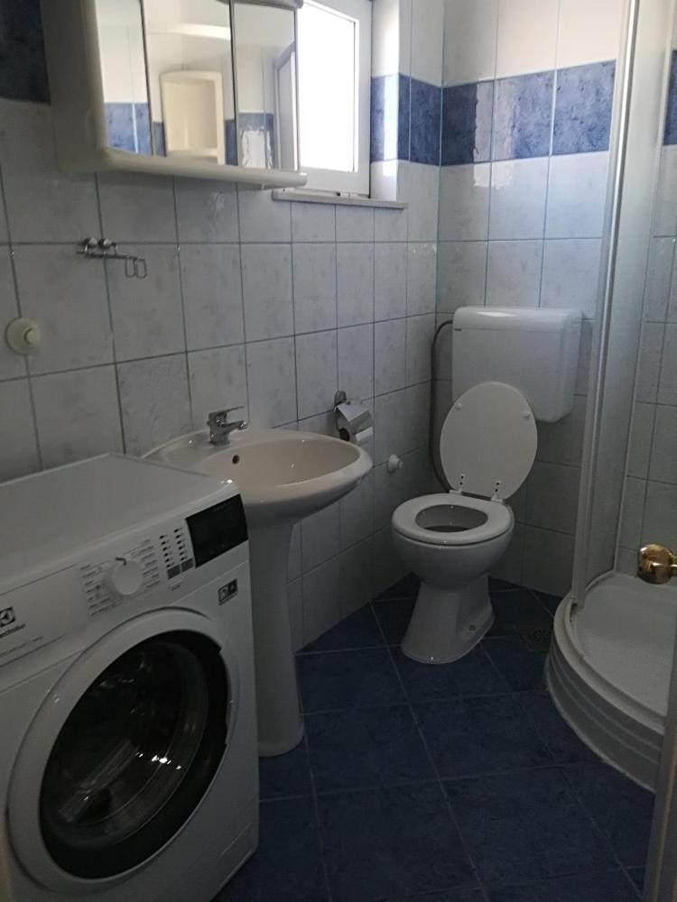 And Sidro Apartment Petrcane
